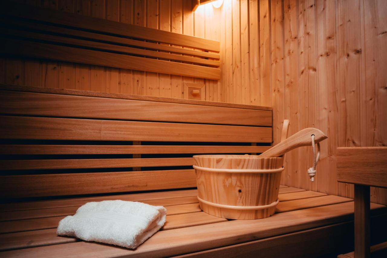 Luxury Oasis, Sauna, Ac And Free Parking *