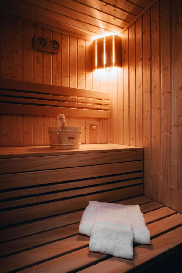 Luxury Oasis, Sauna, Ac And Free Parking * Brno